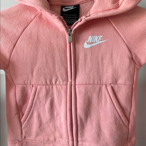 Nike Kids
Sportswear Lightweight Sueded Fleece Full Zip Hoodie (Toddler) - Picture 2 of 5